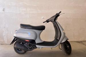 Piaggio Vespa ET4 150 iscritta asi a libretto