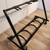 Supporto per 6 chitarre