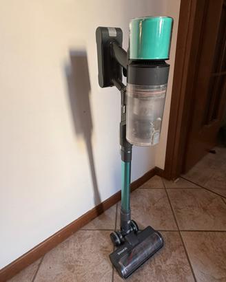 Aspirapolvere senza fili autoportante