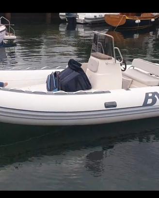 Gommone BWA 5,50m con motore YAMAHA 40/60