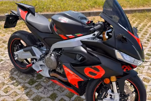 Aprilia rs 660