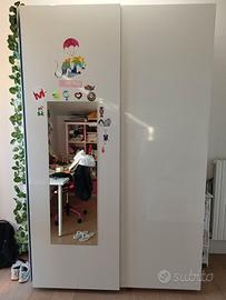 armadio bianco Ikea 