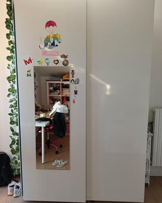 armadio bianco Ikea 