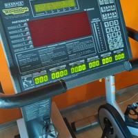 BIKE TECHNOGYM HC 600