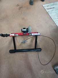 Rullo per bici elite.