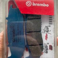 Pastiglie Brembo anteriori