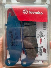 Pastiglie Brembo anteriori