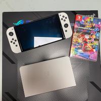 Nintendo Switch Oled + Mario Kart 8 Deluxe