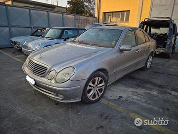 Mercedes Classe E W211 Berlina Demolita - Ricambi