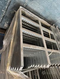 Scalette agganciabili zincate