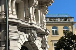 2 LOCALI A TRIESTE