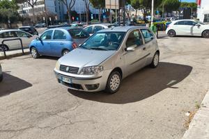 Fiat Punto fanalona 1200 benzina a poco prezzo