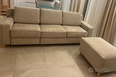 Divano e pouf beige