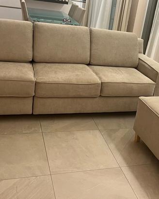 Divano e pouf beige