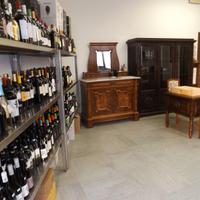 ARREDAMENTO COMPLETO PER ENOTECA 7.500 euro
