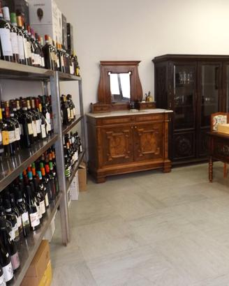 ARREDAMENTO COMPLETO PER ENOTECA 7.500 euro