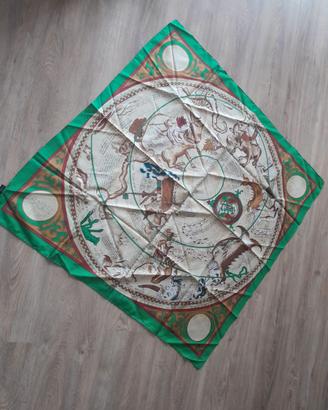 FOULARD VINTAGE BASILE