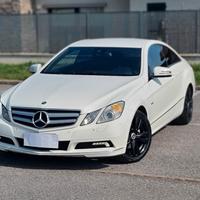MERCEDES E220 CDI COUPE 170CV FULL OPTIONAL 