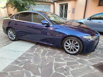 Alfa Romeo Giulia Super 2.2 JTDM 180 CV AT8 2016