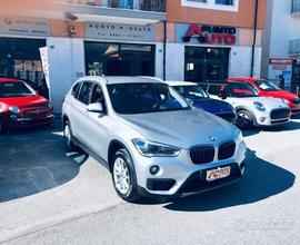 BMW X1 sDrive18d DESIGN - FARI LED-