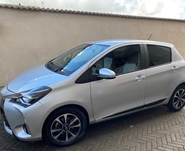 TOYOTA Yaris 2018 33000 km full optional + block