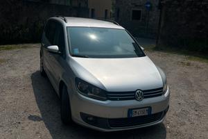 Volkwagen touran