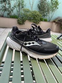 Saucony running