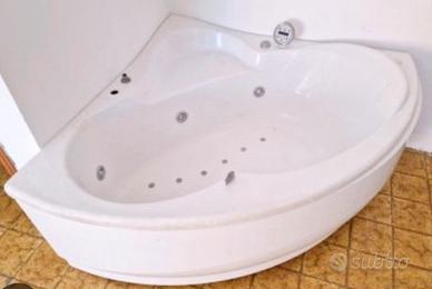 vasca idromassaggio angolare 