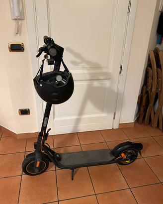 Monopattino elettrico Segway Ninebot F40i