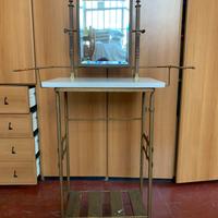 Mobiletto con specchio