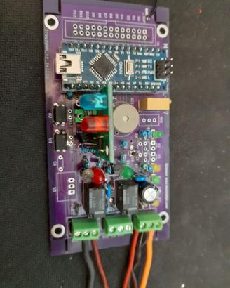 Scheda Arduino NANO e due relais, usata pochissimo