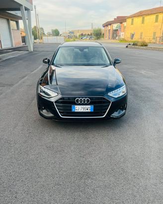 Audi A4 35 TDI/163 CV S tronic Business