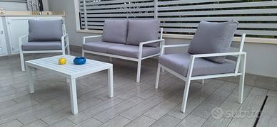 SALOTTINO 4POSTI+TAVOLINO IN ALLUMINIO 