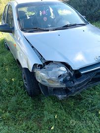 Daewoo Kalos 2004 riparabile o per pezzi