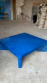 Tavolino per il soggiorno blu