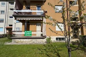 AMPIO TRICAMERE IN ZONA ESCLUSIVAMENTE RESIDENZ...