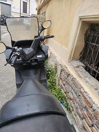 Yamaha Majesty 250