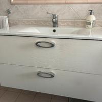 Lavabo e doccia