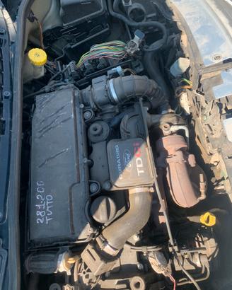 MOTORE CITROEN C3 1.4 DIESEL SIGLA:8HX ANNO:2004