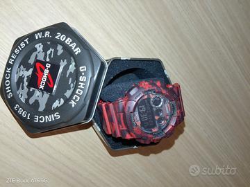orologio g-shock colore rosso militare 