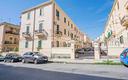 interessante-trivani-con-posto-auto-e-cantina-