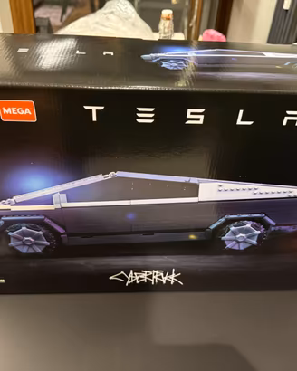 Telsa Cybertruck stile lego