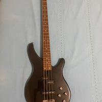 Basso YAMAHA TRBX204 Galaxy Black