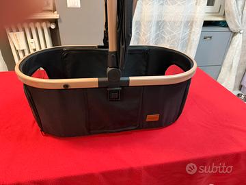 Passeggino per cani e gatti