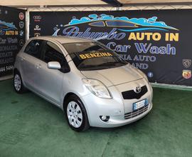 Toyota Yaris 1.3 5 porte Navi