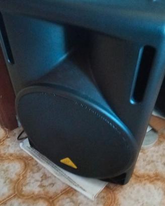 2 casse attive behringer 