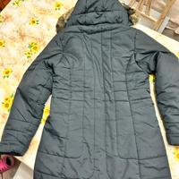 Giubbotto donna di colore nero