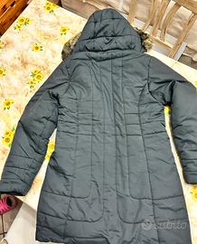 Giubbotto donna di colore nero