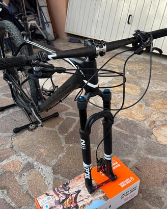 MTB FRONT Cube Reaction C:62 - X01 - Fox SC
