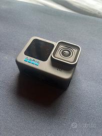 GoPro HERO11 + Max Lens Mod & Accessori